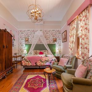 The Rose Suite